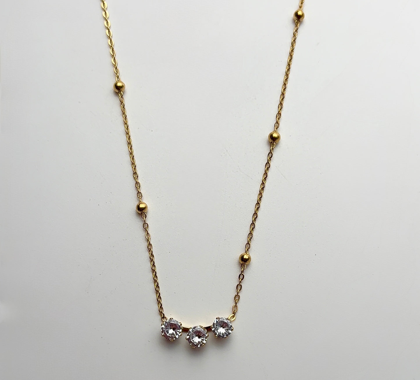 Crystal trio necklace