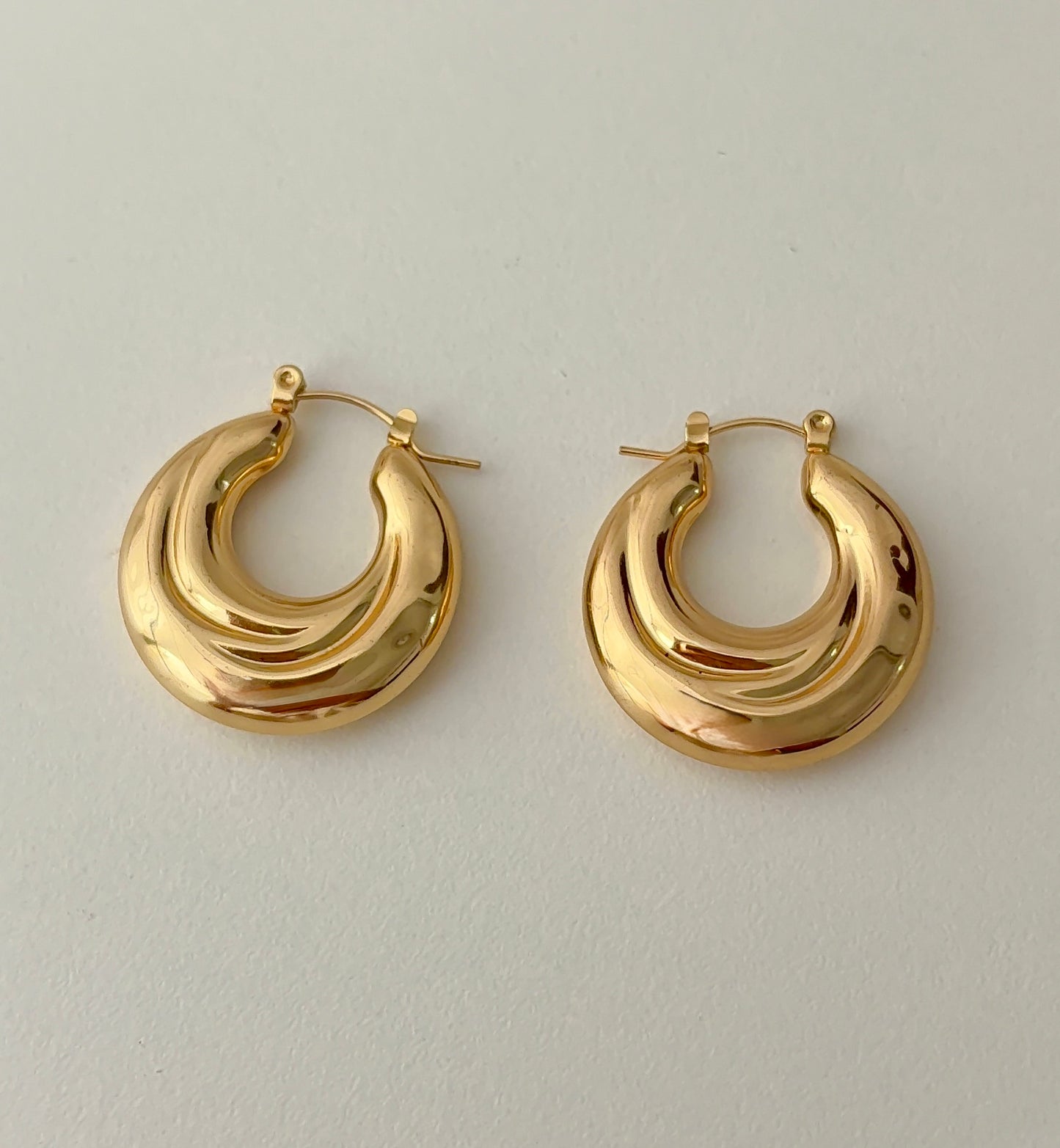Swirl hoops