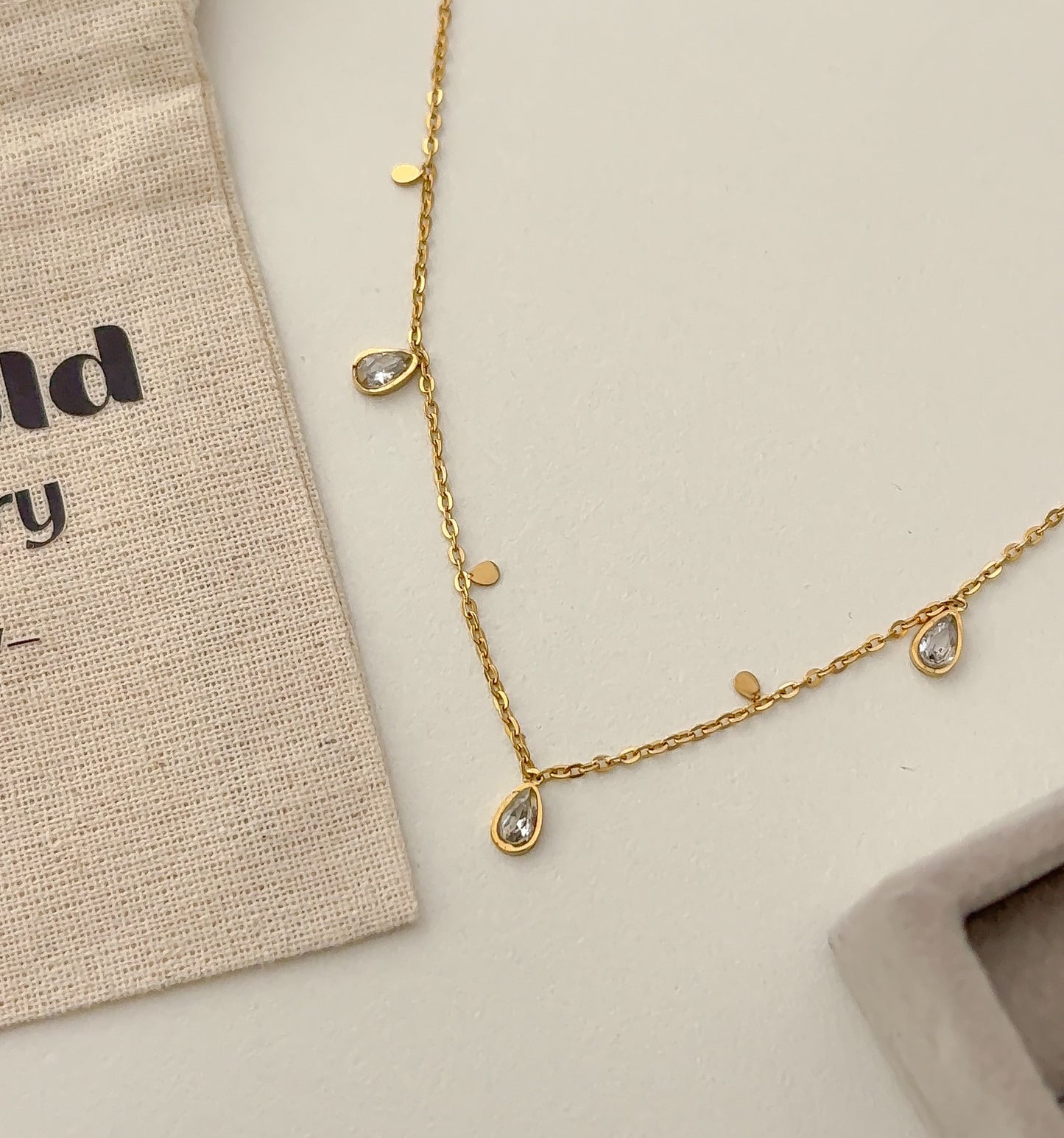 Amara necklace