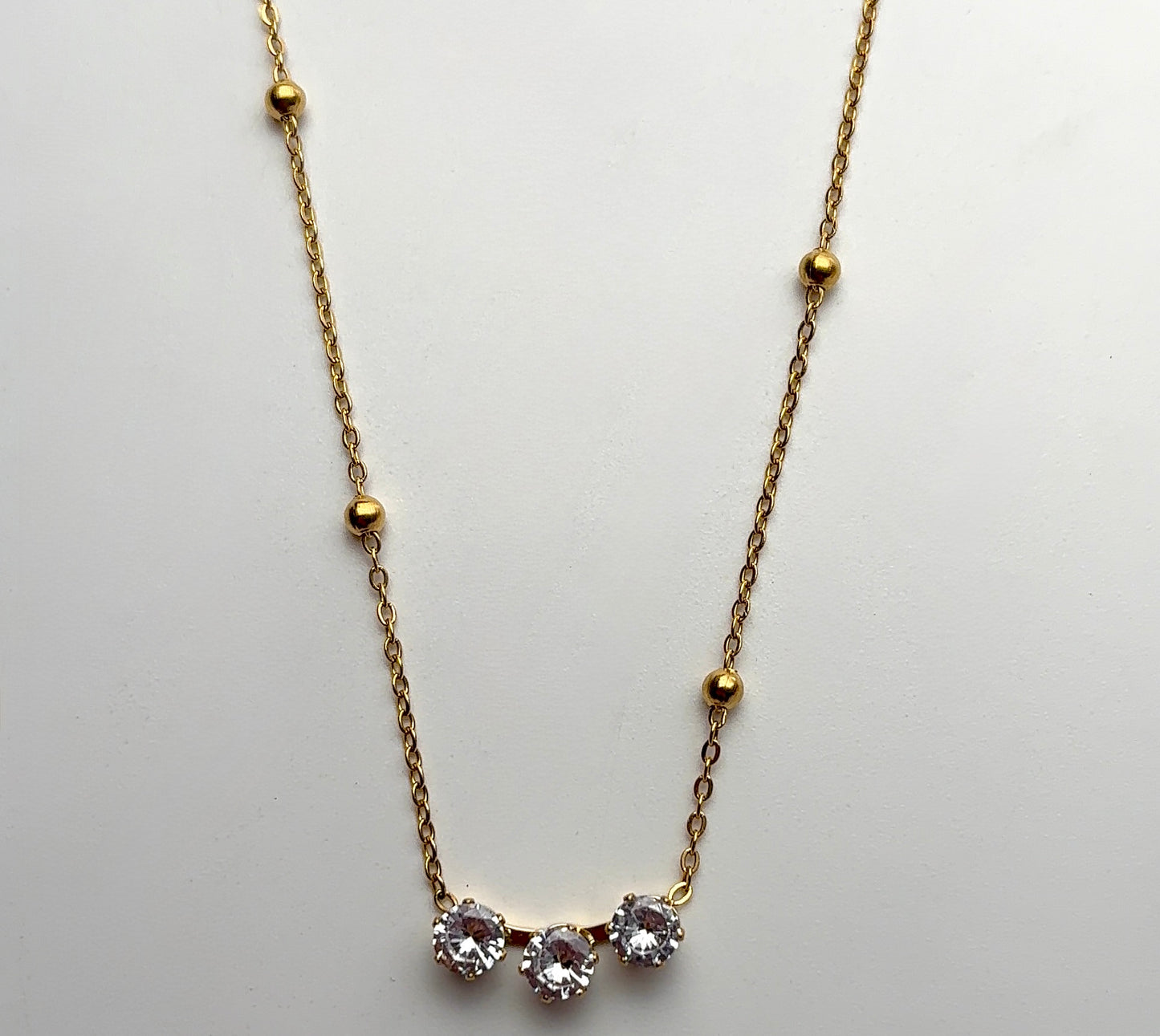 Crystal trio necklace