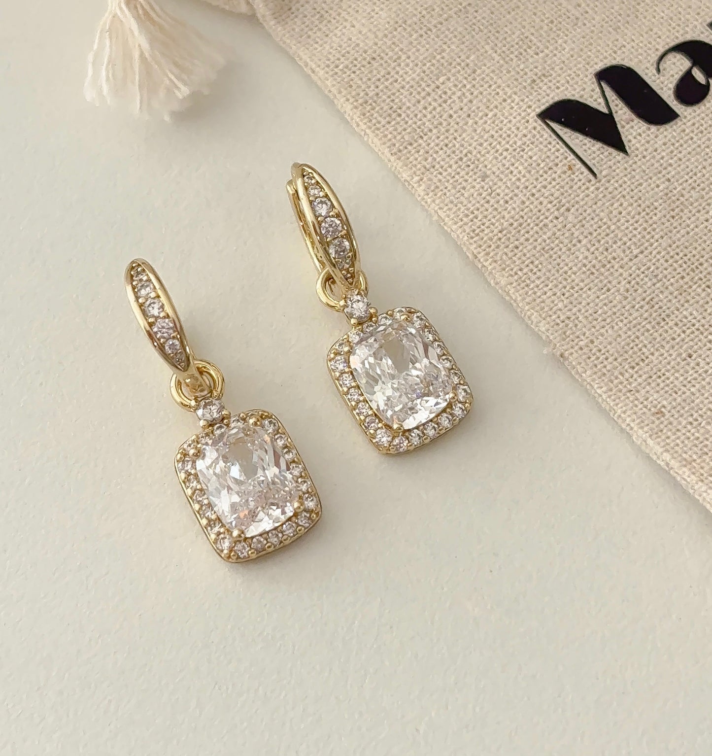 Snow princess earrings