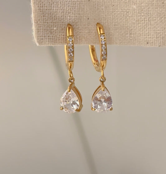 Teardrop huggies earrings
