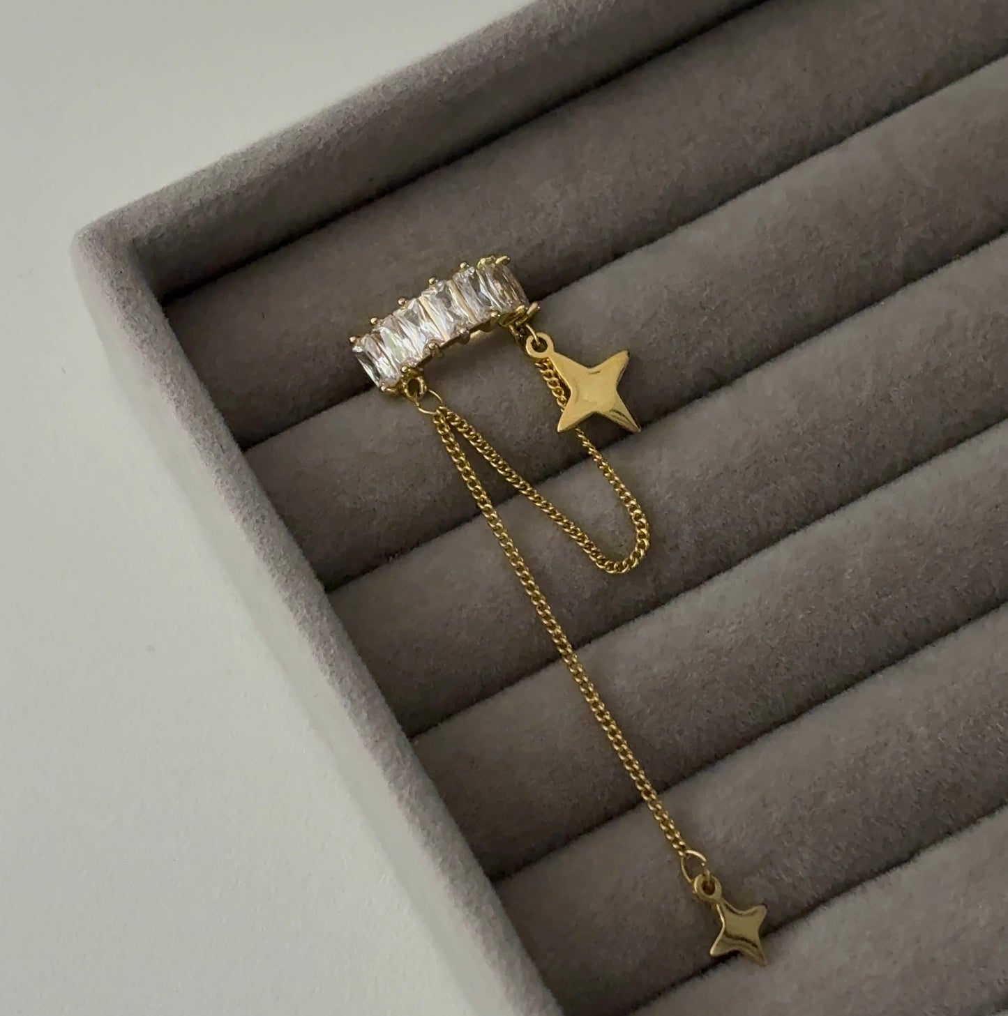 Shooting star earcuff