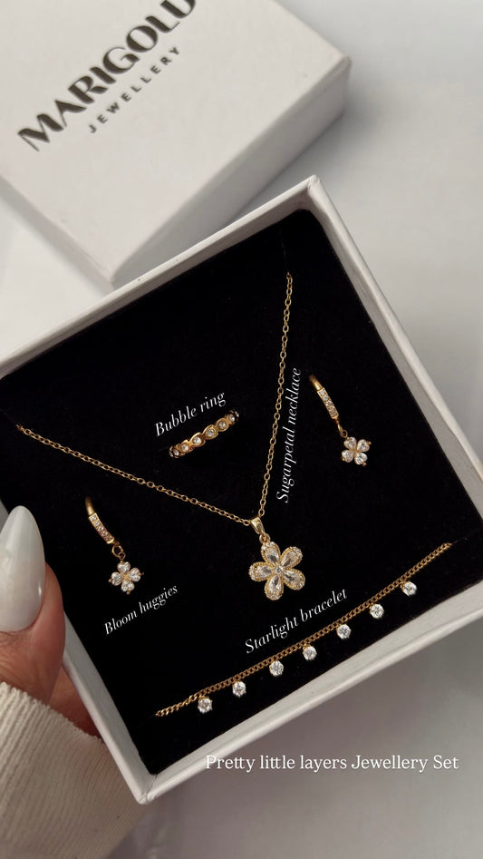 Pretty little layers jewellery set