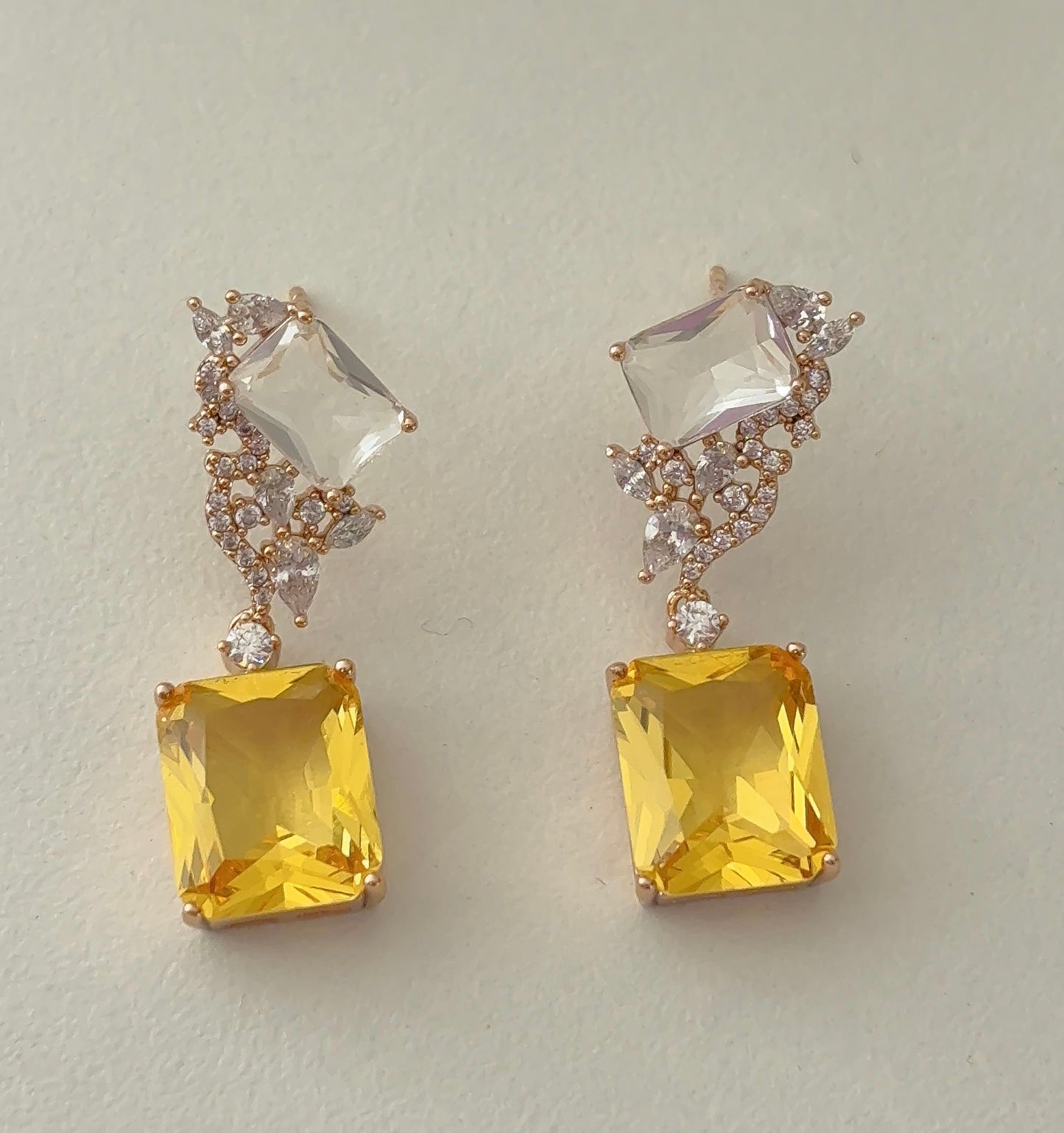 Golden honey earrings