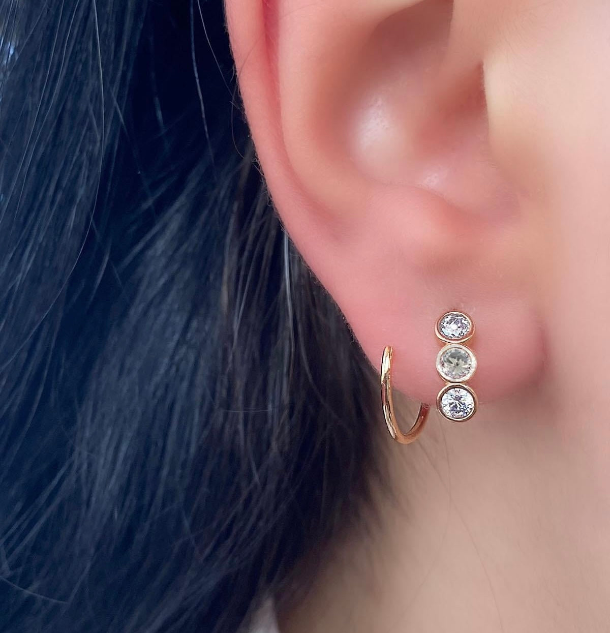 Double pierced look earring