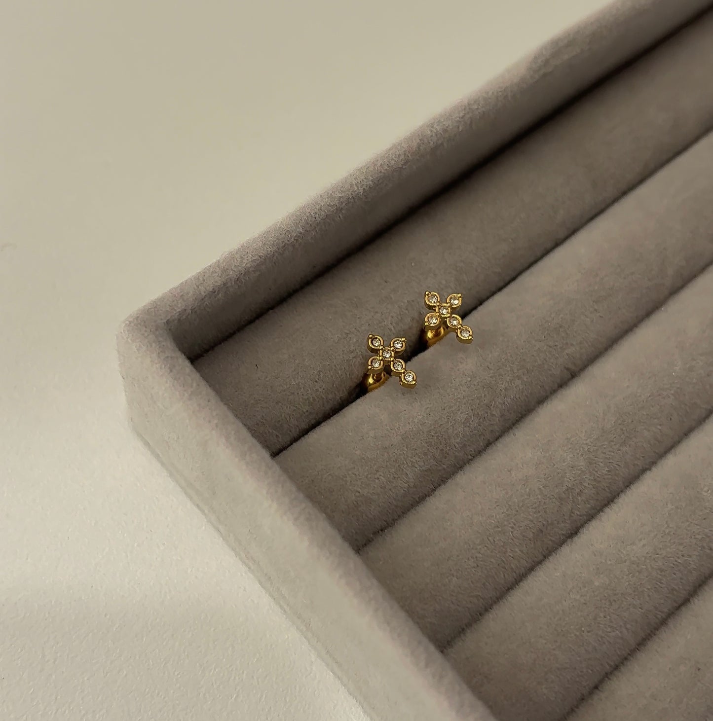 Cross mini spark ball back earrings