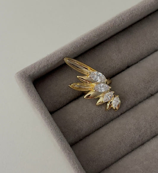 Valkyrie feather earcuff