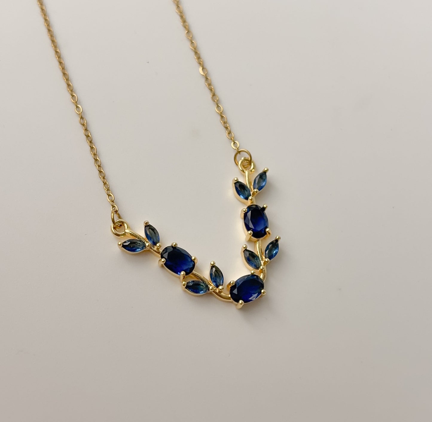 Blue tulip necklace