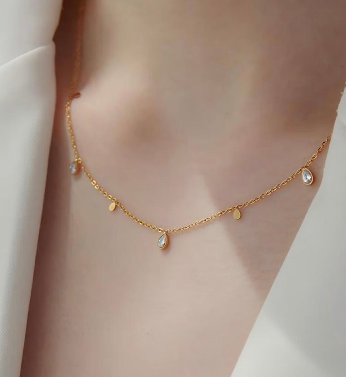 Amara necklace